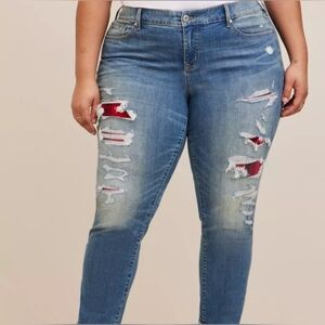 Torrid Boyfriend "Feel The Fit" Straight Jeans